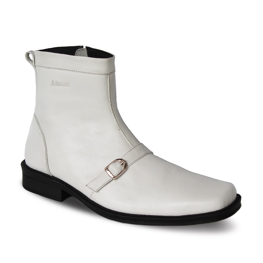 Boots B01A White